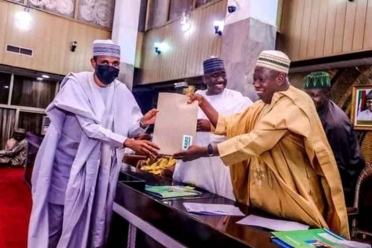 Uwargidan Ganduje Gwaggo  ta nuna wanda zai gaji mijinta