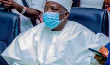 A lokacin da Kasuwar Sakkwato  ta kone gaba daya a cikin wata shida na gyarata----Bafarawa