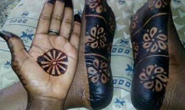 Mata suna Yin Lalle Ba Don Kwalliya  Kadai ba