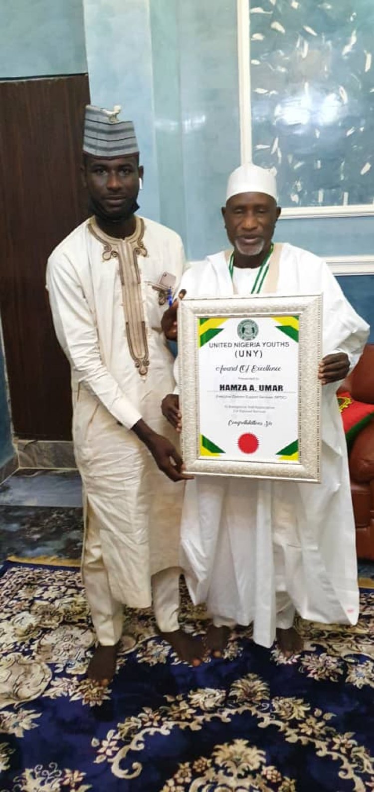 Kungiyar Cigaban Matasan Najeriya Ta Karrama Wani Mai Son Cigaban Matasa 