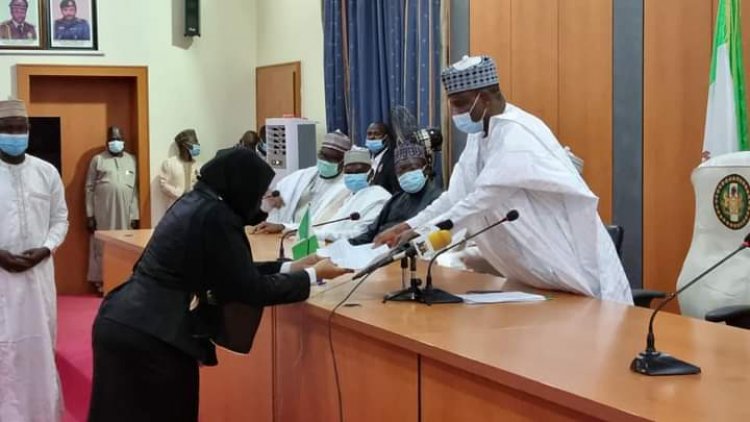 Tambuwal Ya Rantsar Da Manyan Alkalan Babbar Kotu 5 Da Khadi 2 A Sakkwato