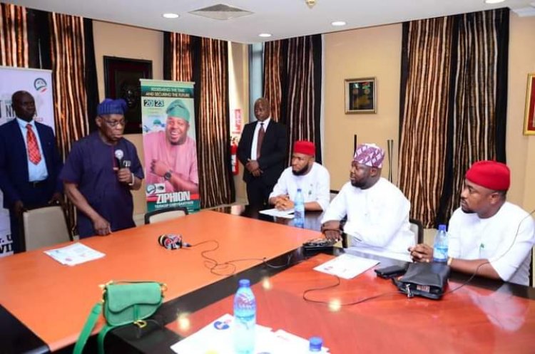 Obasanjo Ya Shawarci Matasa Da su Haɗa kansu Domin Ceto Nijeriya