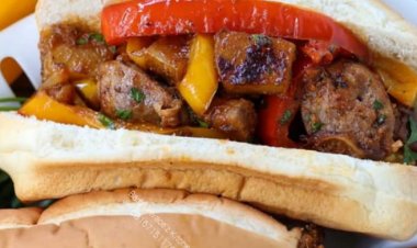 HOW TO MAKE SAUSAGE AND POTATOES