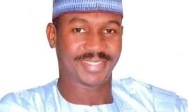 Tasirin Da Ke Cikin  Mamayar Da Gwamnan Sokoto Yayiwa  Masu Zuwa Aiki  a Makare