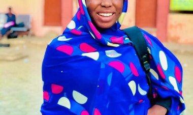 Akwai Lokacin Da Na Yi Dana Sanin Fara Wasan Hausa---Hauwa'u Salga