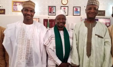 Shugaban Ƙaramar Hukumar Tangaza Ya Sauya Sheƙa Daga PDP Zuwa APC