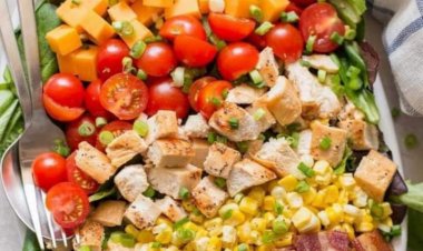 YANDA ZA KI HADA COBB SALAD MAI DADIN GASKE