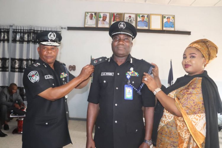 NIGER POLICE COMMAND DECORATES SIX SENIOR OFFICERS 