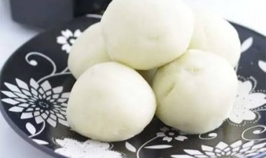 How To Make Chicken Egusi Soup and Pounded Yam