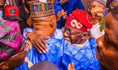 An bukaci kotu da ta dakatar da bikin rantsar da Tinubu tare da  tsawaita wa'adin Buhari