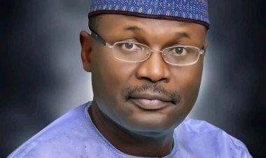 Mahmood Yakubu ya sauka daga kujerar shugabancin  INEC