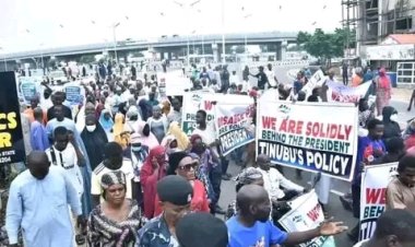 Lauyan kungiyar da ke jagorantar zanga-zanga ya nemi a janye nan take