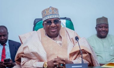 Gwamnan Kebbi ya sanyawa kasafin kudin shekarar 2026 hannu 