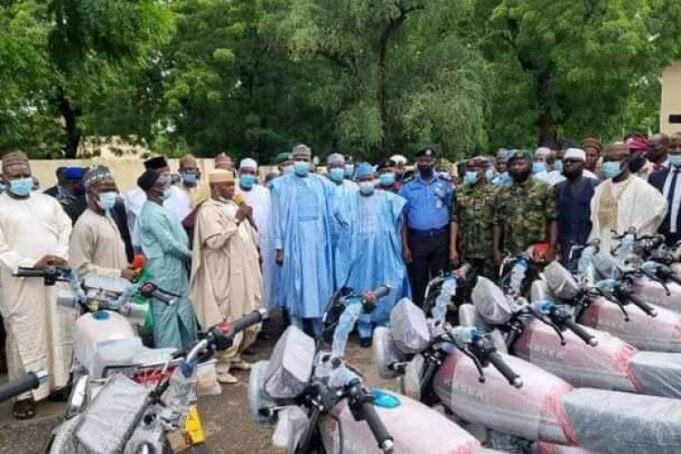 Tambuwal zai riƙa baiwa ‘yan banga alawus duk wata