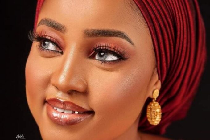 An Kai Jaruma Hafsa Idris Ƙara Kotu Don Ta Biya Wasu Maƙudan Kudi Da Ta Cinye