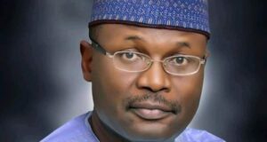Mahmood Yakubu ya sauka daga kujerar shugabancin INEC