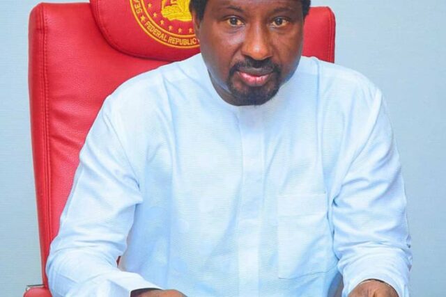 Senator Barau Awards Scholarships to 1,000 Undergraduates in Kano