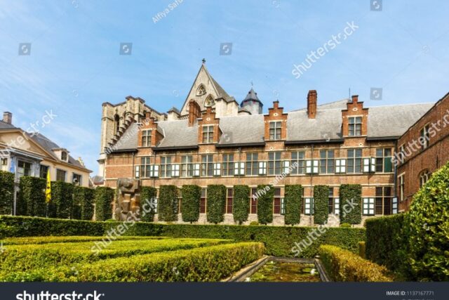 Financial Accounting Advisory Services (FAAS) Associate at Ernst & Young (EY) Earn up to $2,500/Month Written by