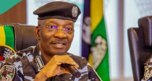 ‘Yan sanda sun kama mutum 5 da ke kaiwa ‘yan bindiga babura, sun ki karbar cin hancin dubu 600 don sakinsu a Kebbi