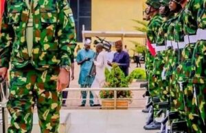 Matsalar tsaro: Ministan tsaro da Sarkin Zuru sun gana a Abuja