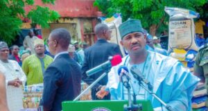 ‘Yan bindiga sun tarwatsa gari 17 a Kebbe, mutane na naman agajin gwamnatin Sokoto